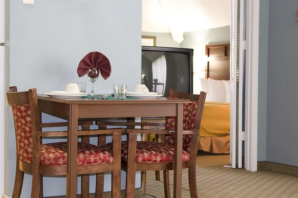 Quality Suites-1