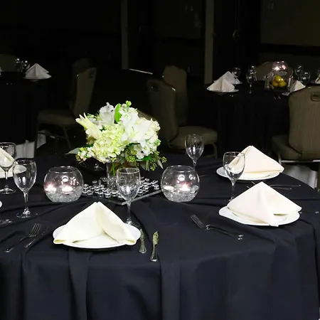 Embassy Suites By Hilton Dallas Market Center-2