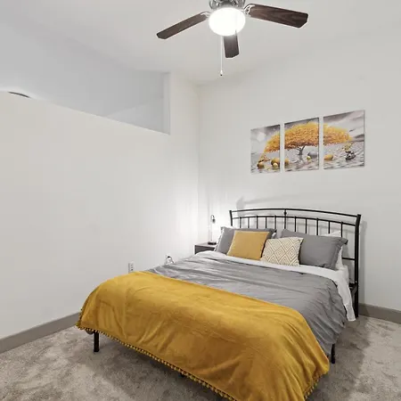 Stylish 1 Bedroom Apartment In Medical District-3