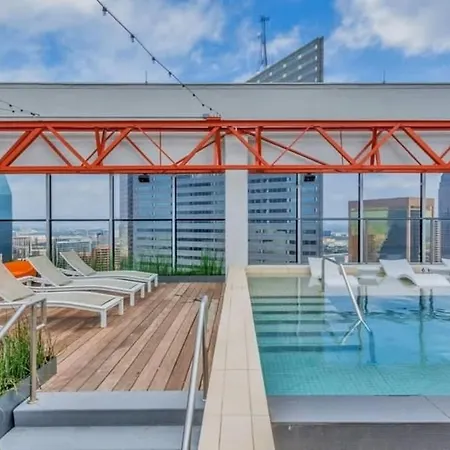 Cozysuites Two Stylish 2Br Condo On Elm St-2